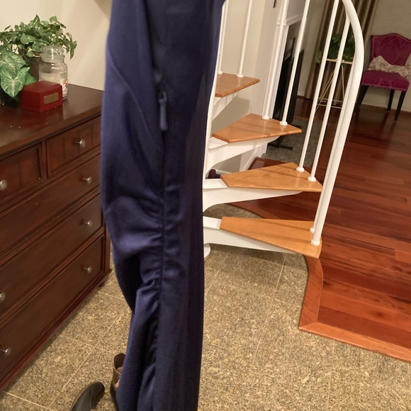 VEUC Maggy London Dress, Size 4 - Picture 6 of 8